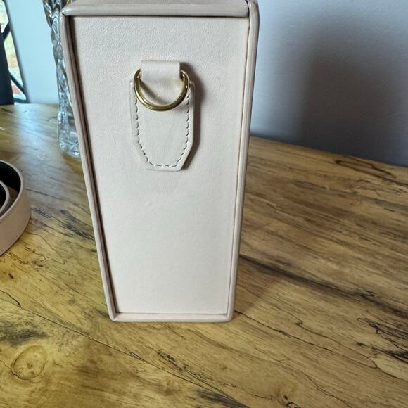 Fendi Pink Leather Vertical Box Crossbody Bag Authentic CoA - Picture 2 of 14